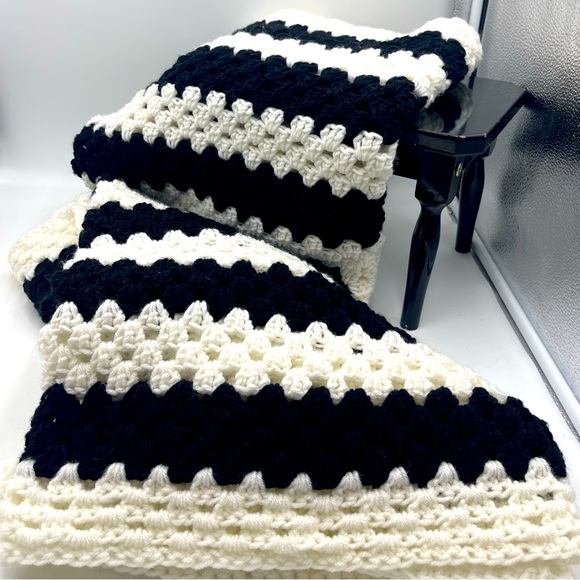 Handmade Crochet Granny Square Cluster Stitch 60 x 40 Black